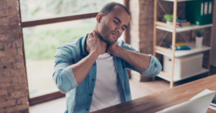 5 exercícios para aliviar a tensão no pescoço